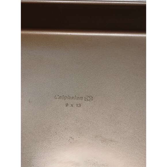 Calphalon Simply Nonstick Cake Pan Baking 13x9" - Picture 3 of 3
